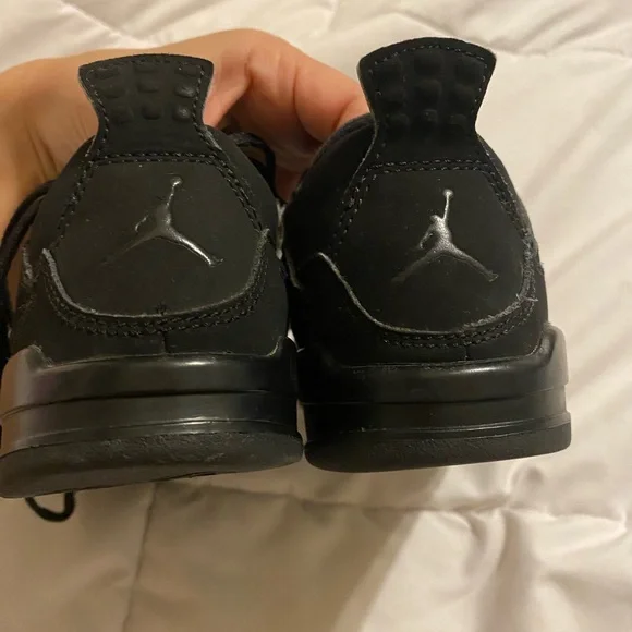 Nike air jordan 4 retro black cat
